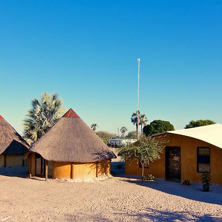 Ongula Village Homestead Lodge Omupumba Екстер'єр фото