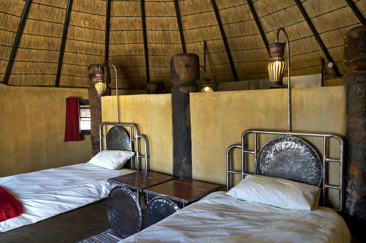 Ongula Village Homestead Lodge Omupumba Екстер'єр фото