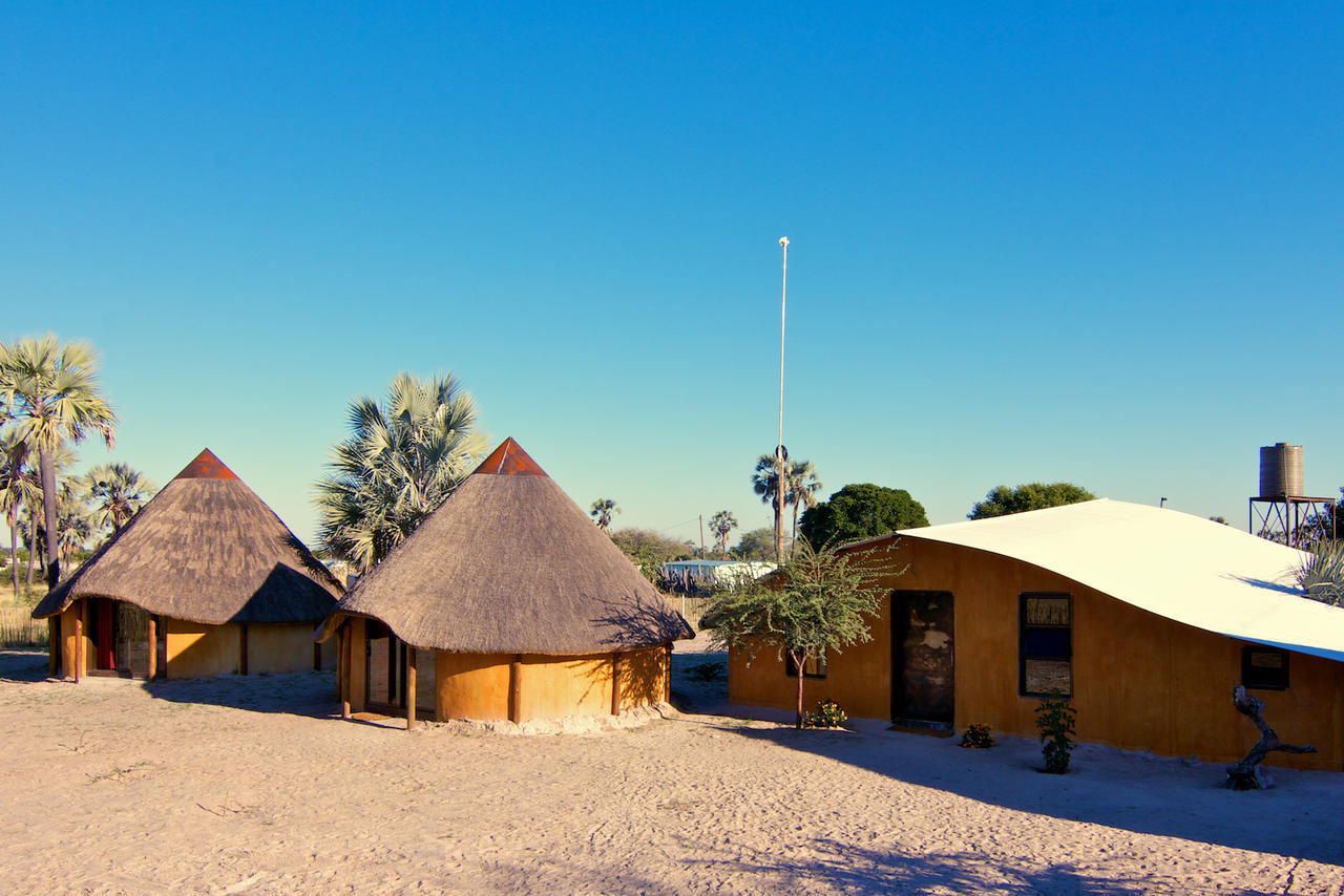 Ongula Village Homestead Lodge Omupumba Екстер'єр фото